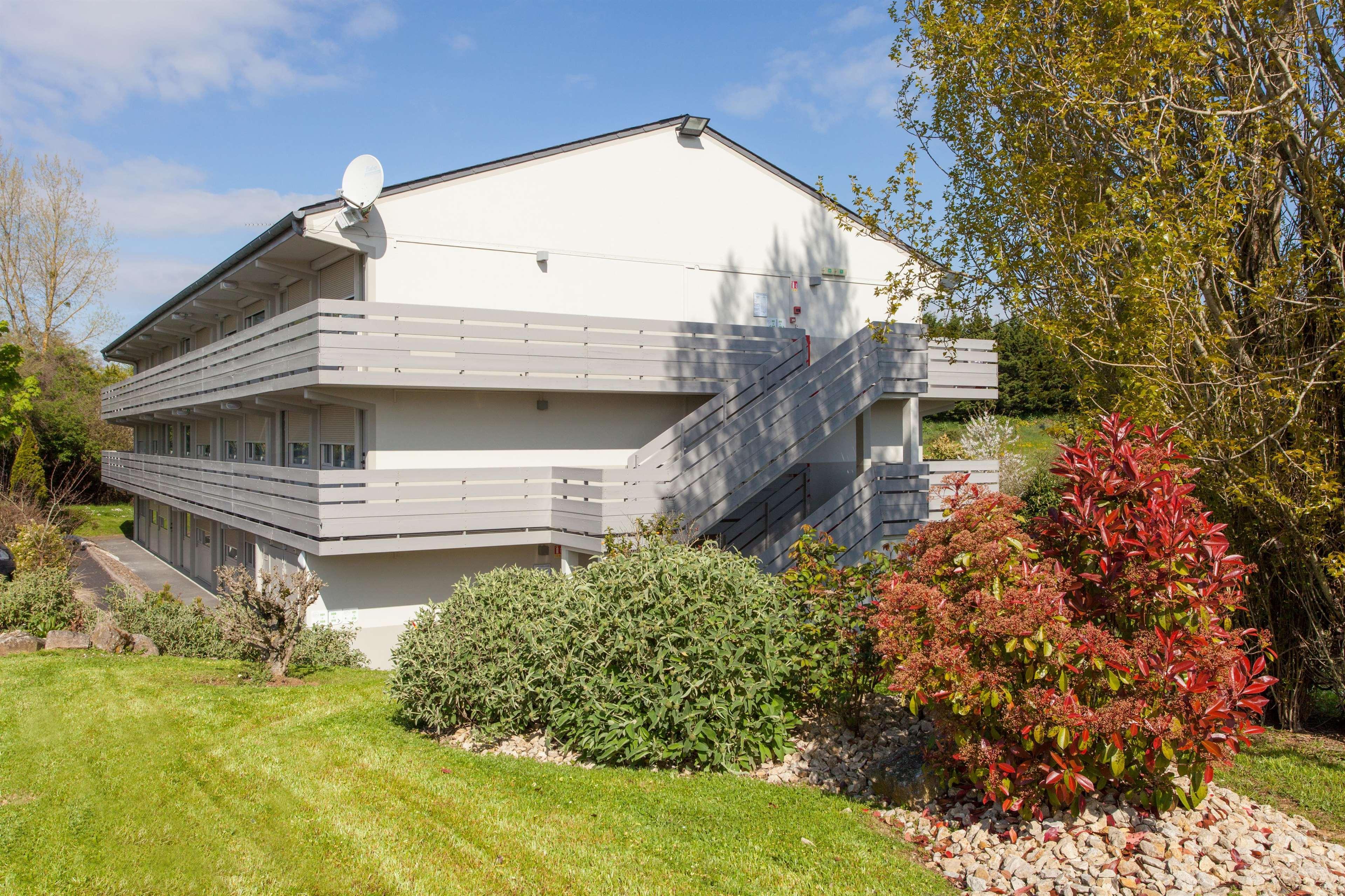 Campanile Poitiers Hotel Exterior foto